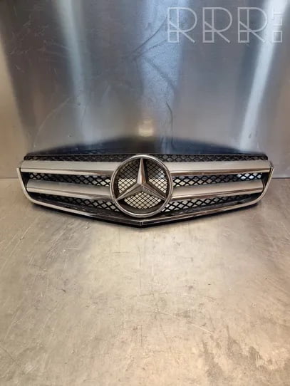 Mercedes front grille C207