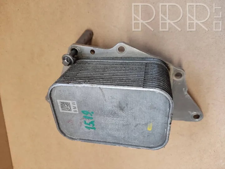 BMw Oil Cooler 8585236
