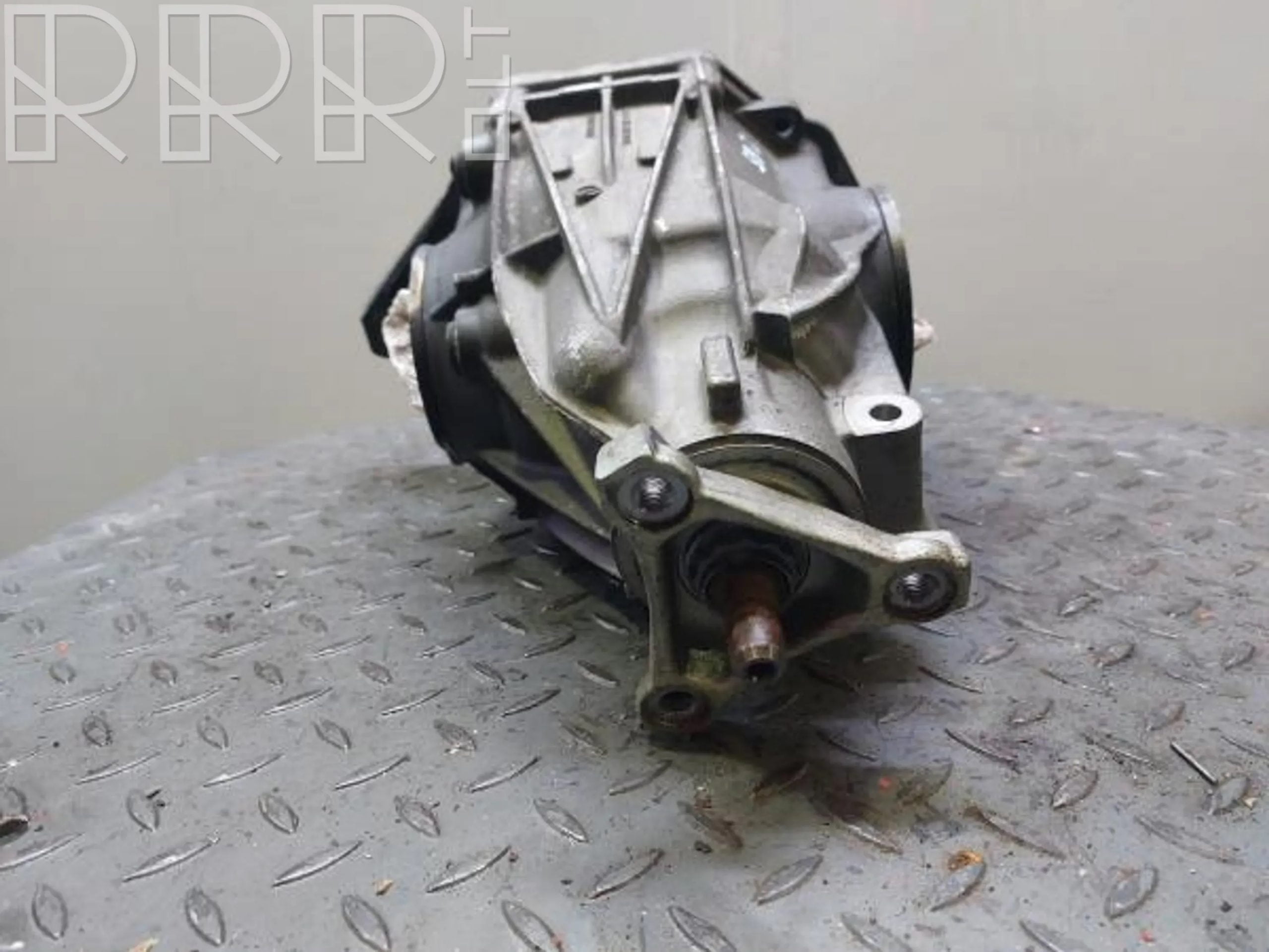 Mercedes-Benz C180 A2053510008 rear Differential