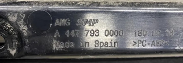 A4477901000 mercedez Benz trim